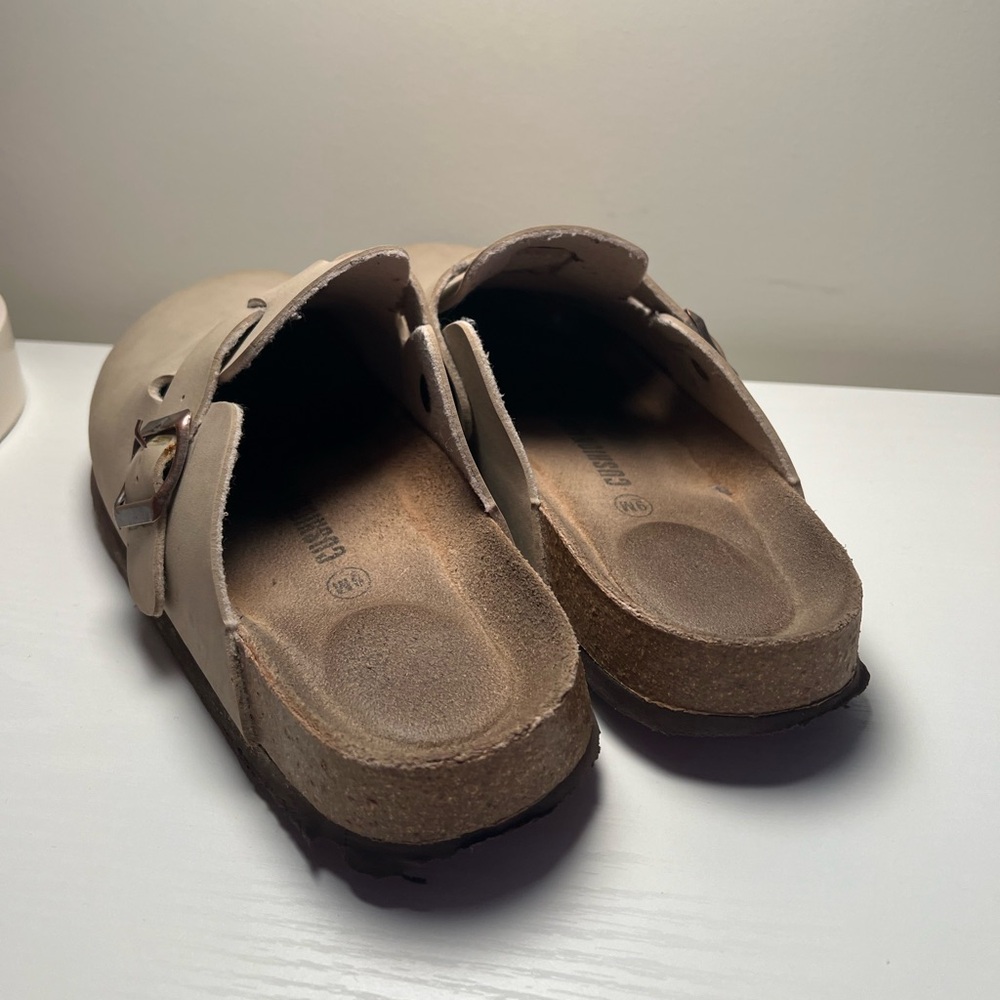 Cushonaire Clogs - Picture 2 of 3